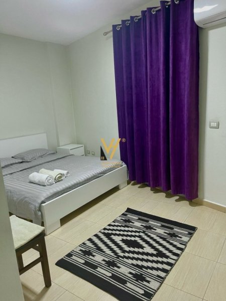Tirane, jepet me qera apartament 1+1+Ballkon Kati 1, 70 m² 550 € (RRUGA HAXHI DALLIU)