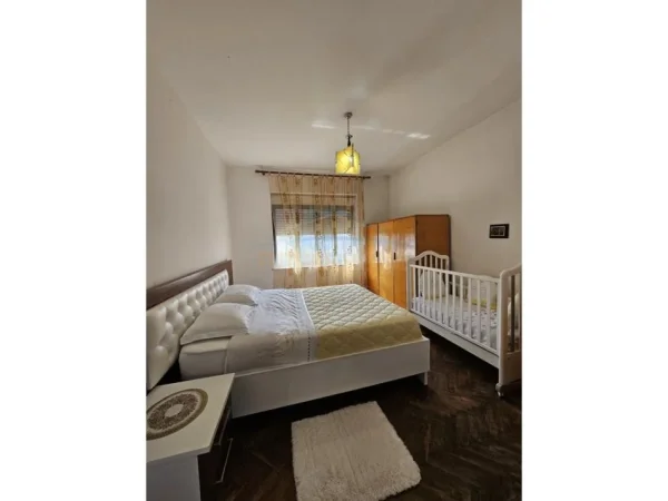 Durres, shitet apartament 2+1+Ballkon Kati 2, 95 m² 85.000 € (shkozet)