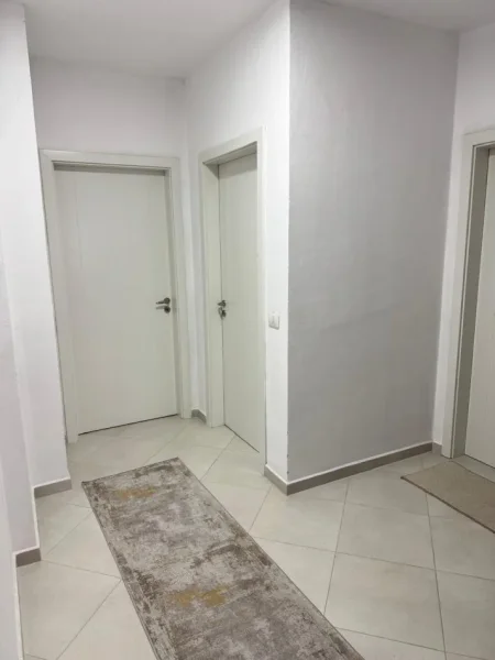 Tirane, jepet me qera apartament 2+1+Aneks+Ballkon Kati 8, 115 m² 400 € (Astir)