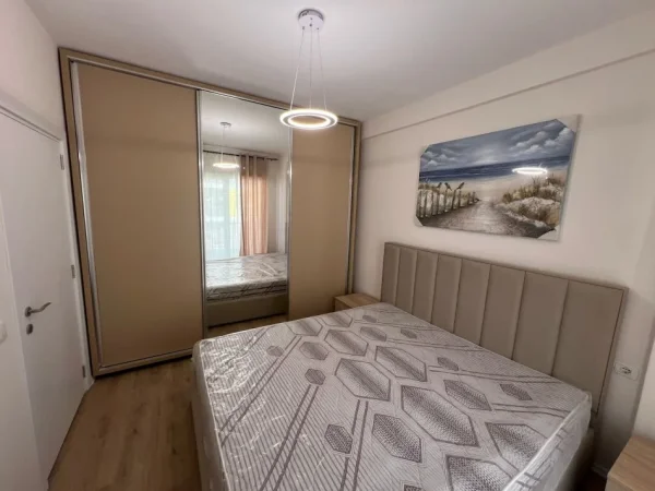 Tirane, jap me qera apartament 1+1 Kati 6, 55 m² 420 € (Univers City , Prane QTU)