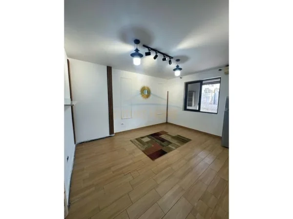 Durres, shitet apartament 1+1+Ballkon Kati 2, 59 m² 77.000 € (ZJARRFIKSJA)