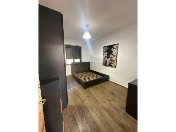 Durres, shitet apartament 1+1+Ballkon Kati 2, 59 m² 77.000 € (ZJARRFIKSJA)