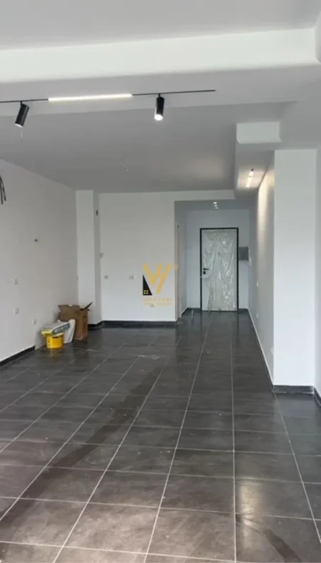 Tirane, shitet apartament 3+1+Ballkon Kati 5, 146 m² 286.100 € (LIQENI I THATE)