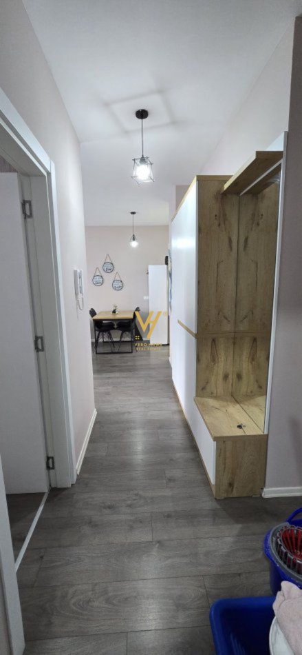 Tirane, jepet me qera apartament 1+1+Ballkon Kati 4, 70 m² 550 € (DON BOSKO)