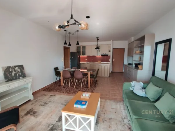 Tirane, jepet me qera apartament 2+1+Aneks+Ballkon Kati 5, 116 m² 1.000 € (Rruga e Kavajes)