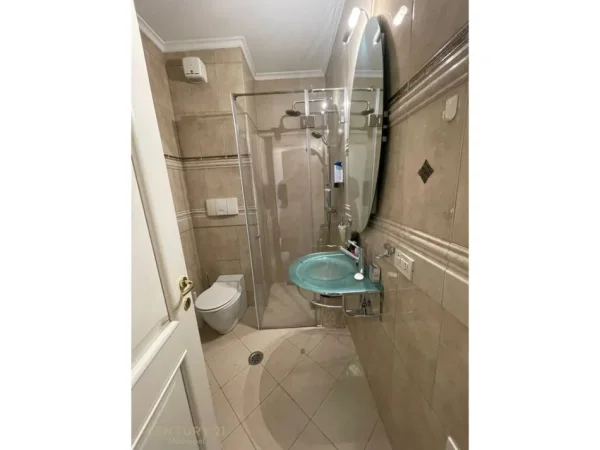 Tirane, jepet me qera apartament 2+1+Aneks+Ballkon Kati 8, 143 m² 1.500 € (GARDA)
