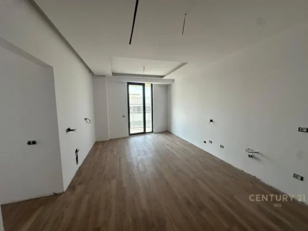 Tirane, shes apartament 3+1+Aneks+Ballkon Kati 8, 140 m² 320.000 € (Mine Peza)
