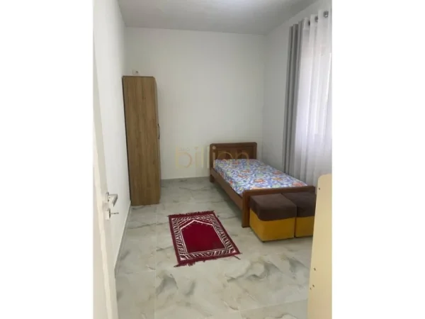 Tirane, jepet me qera apartament 3+1 Kati 2, 160 m² 550 € (Rr Paro Kita, Tirana, Albania)