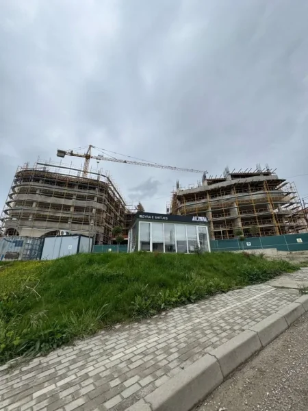 Tirane, shes apartament 1+1+Ballkon Kati 2, 74 m² 84.985 € (Paskuqan (Kompleksi Aluna))