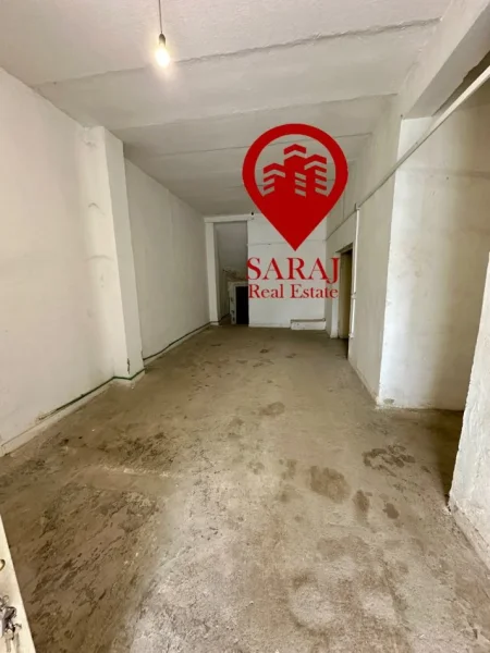 Tirane, jepet me qera magazine Kati 0, 315 m² 2.000 € (Siri Kodra ish Frigoriferi)