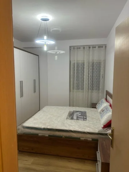 Tirane, Shitet apartamenti 1+1 Yzberisht Kati 5, 65 m² 95.000 € (Eqrem Cabej)