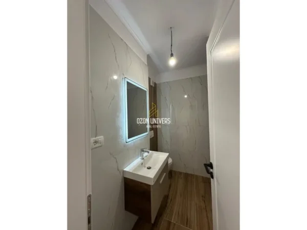 Tirane, shitet apartament 1+1 Kati 2, 43 m² 120.000 € (Prokuroria e Tiranes)