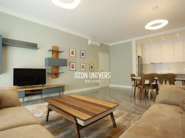 Tirane, jepet me qera apartament 2+1+Ballkon Kati 1, 129 m² 1.400 € (Rezidencë në TEG)