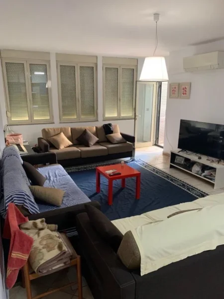 Tirane, Shitet apartament 3+1+2 Air Albania Kati 2, 125 m² 325.000 € (Faik Konica)