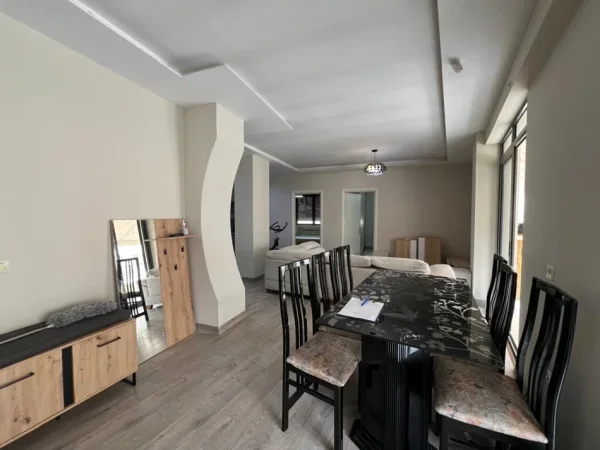 Tirane, shes apartament 2+1+Ballkon Kati 6, 113 m² 135.000 € (Astir)