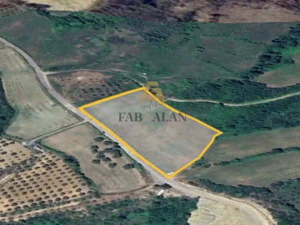 Tirane, shitet toke , 9.000 m² 900.000 € (GURRE E MADHE)