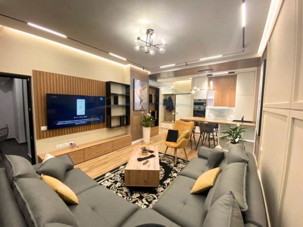 Tirane, jepet me qera apartament 1+1+Ballkon Kati 5, 70 m² 800 € (Kompleksi SQUARE 21)