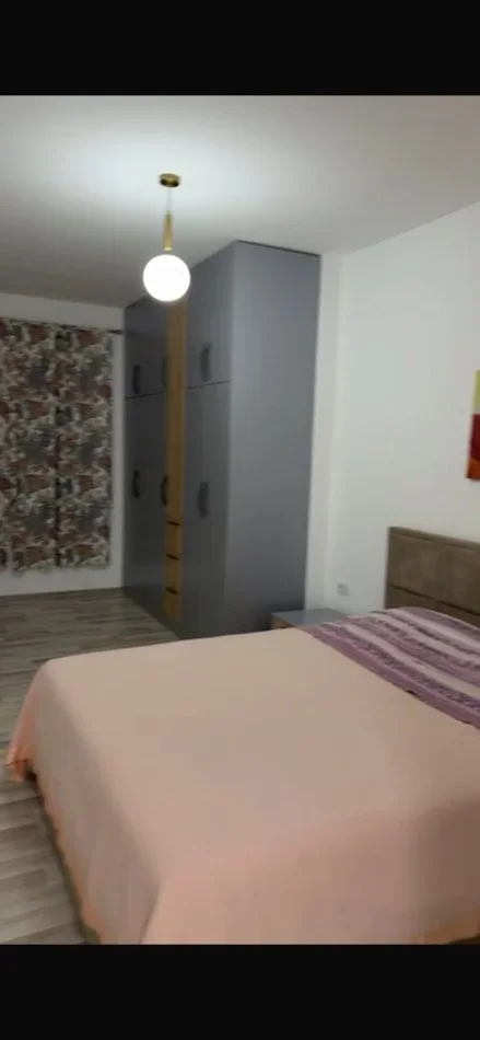 Tirane, jepet me qera apartament 1+1 Kati 2, 81 m² 350 € (Jepet me Qera Super Apartamenti 1+1 ne Fresk)