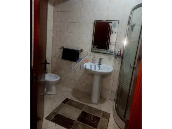 Tirane, shitet apartament 1+1+Ballkon Kati 6, 70 m² 105.000 € (Vila L Astir)