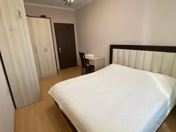 Tirane, jepet me qera apartament 2+1 Kati 5, 86 m² 400 € (fushe mezez)