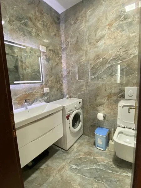 Tirane, jepet me qera apartament 2+1 Kati 5, 86 m² 400 € (fushe mezez)