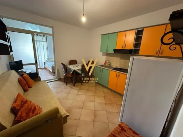 Durres, shitet apartament 1+1+Ballkon Kati 2, 177 m² 165.000 € (MALI I ROBIT)