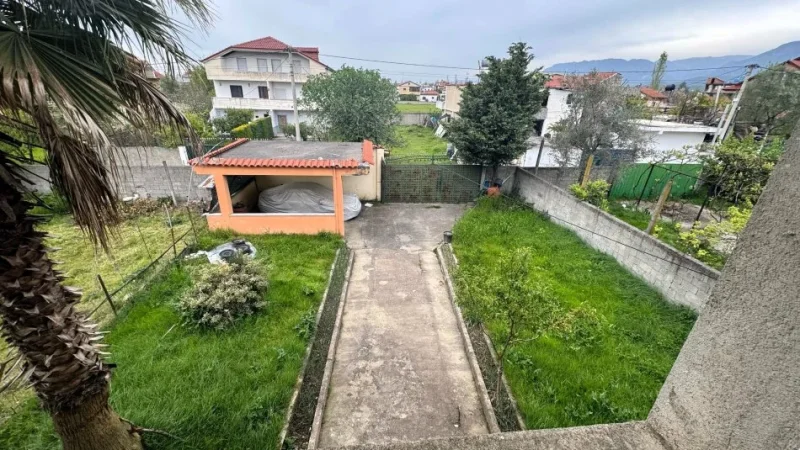Tirane, shitet shtepi 2 Katshe Kati 2, 260 m² 200.000 € (Rruga Apollonia Kamez)