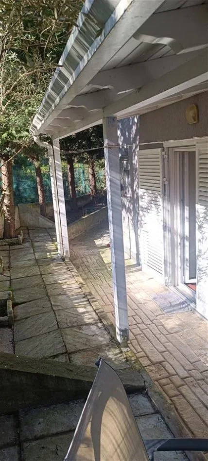 Tirane, jepet me qera apartament 2+1+Ballkon Kati 1, 140 m² 700 € (Radissoni)
