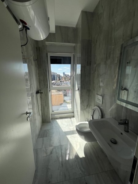 Tirane, Jepet me qera apartament 2+1+2 Kati 4, 103 m² 550 € (Rruga Jordan Misja)