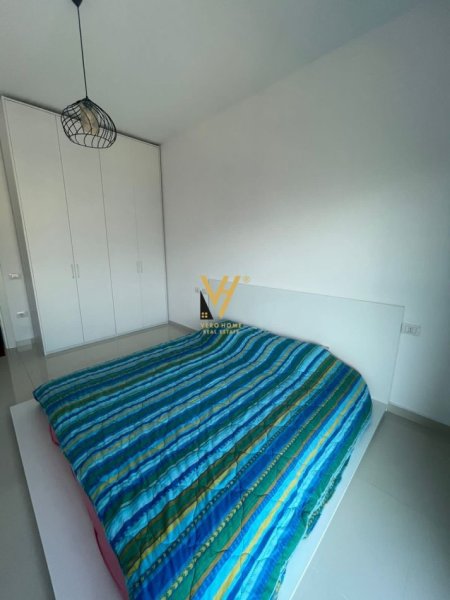 Tirane, jepet me qera apartament 1+1+Ballkon Kati 8, 70 m² 450 € (RRUGA KONGRESI I MANASTIRIT)