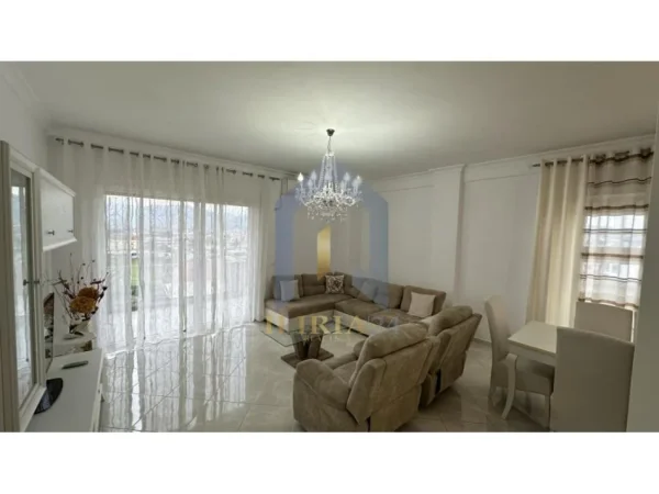 Tirane, shes apartament+verande | Penthouse 3+1+Aneks+Ballkon Kati 4, 220 m² 170.000 € (Rruga Bylis)