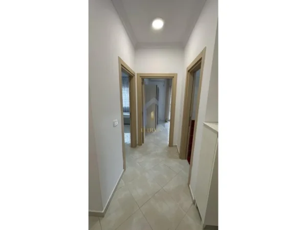 Tirane, shes apartament+verande | Penthouse 3+1+Aneks+Ballkon Kati 4, 220 m² 170.000 € (Rruga Bylis)