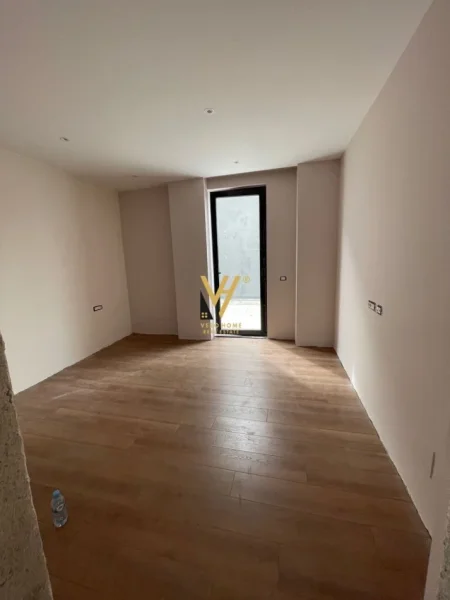 Tirane, shitet apartament 3 Katshe Kati 0, 380 m² 900.000 € (LIQENI I FARKES)