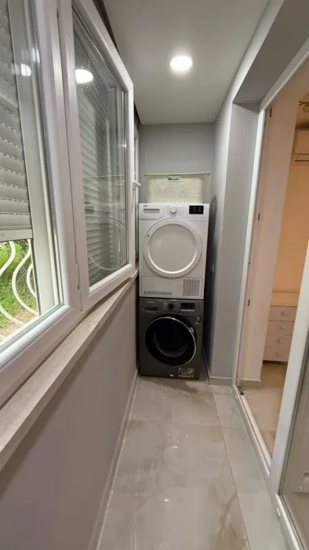 Tirane, shitet ambjent biznesi Kati 0, 56 m² 174.000 € (Rruga Njazi Demi, (Vasil Shanto))