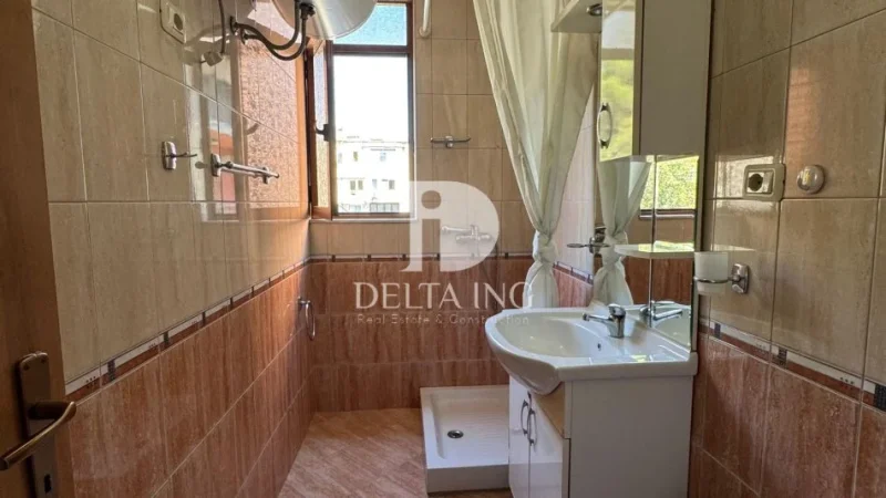 Tirane, jepet me qera apartament 1+1 Kati 3, 54 m² 500 € (Bllok)