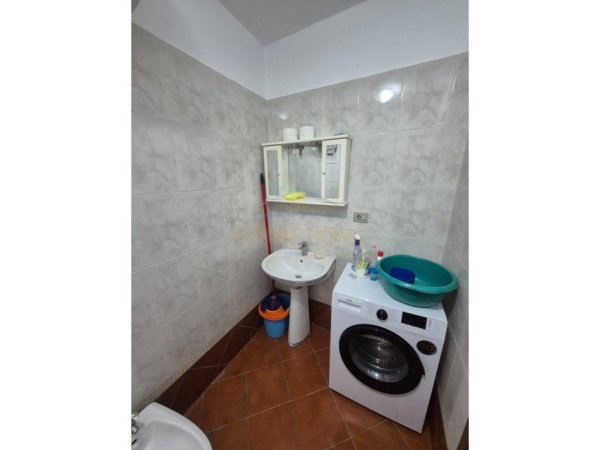 345236_gjergji_bath.jpg