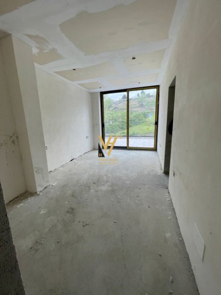 Tirane, jepet me qera apartament 3 Katshe Kati 0, 346 m² 2.500 € (LIQENI I FARKES)