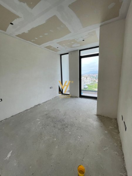 Tirane, jepet me qera apartament 3 Katshe Kati 0, 346 m² 2.500 € (LIQENI I FARKES)