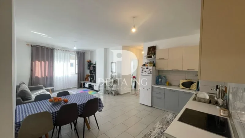 Tirane, shitet apartament 3+1+Ballkon Kati 4, 134 m² 161.640 € (Rruga Astrit Losha)