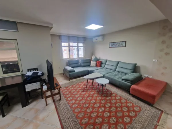 Tirane, shitet apartament 2+1 Kati 4, 86 m² 120.000 € (Casa italia)