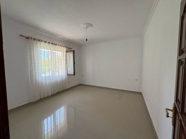 Tirane, jepet me qera apartament 2+1+Ballkon Kati 0, 110 m² 400 € (Unaza e re)