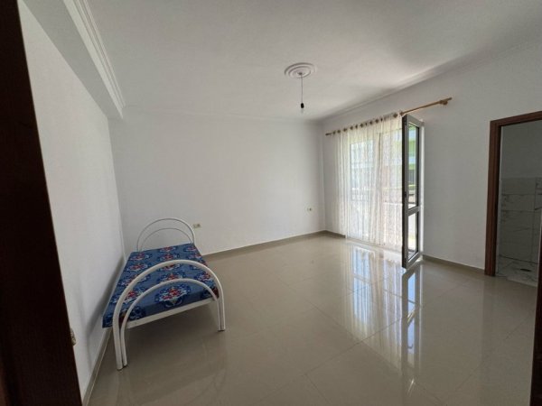 Tirane, jepet me qera apartament 2+1+Ballkon Kati 0, 110 m² 400 € (Unaza e re)
