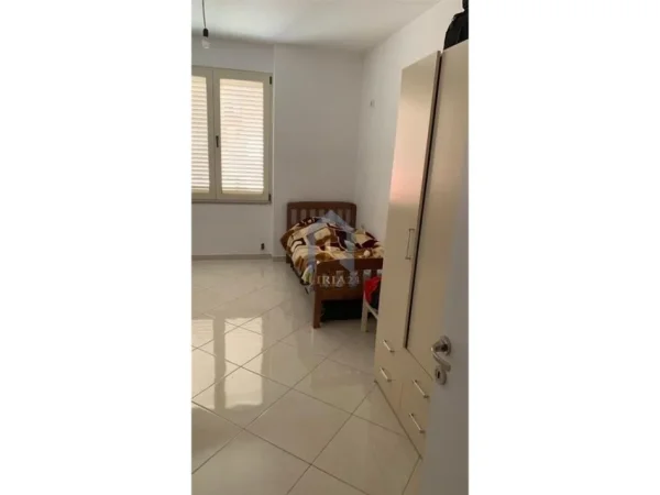 Tirane, shitet apartament 1+1 Kati 3, 84 m² 109.200 € (Misto Mame)