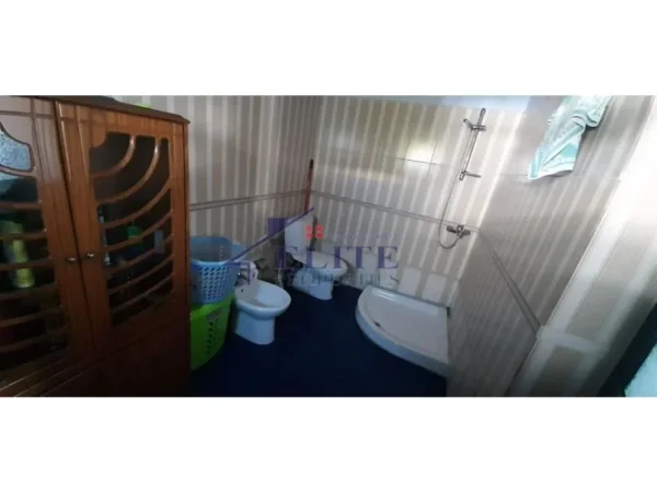 Tirane, shitet apartament Kati 0, 116 m² 150.000 € (Paskuqan)