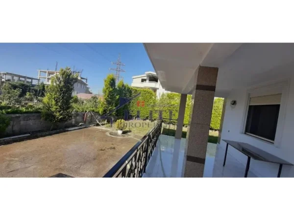 Tirane, shitet apartament Kati 0, 116 m² 150.000 € (Paskuqan)