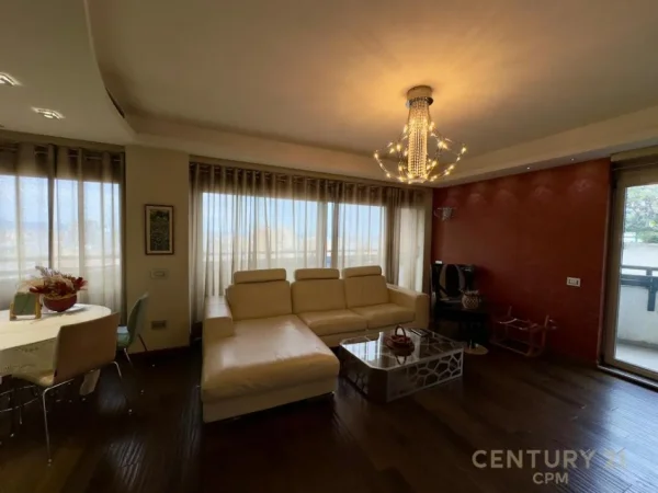 Tirane, shitet apartament 3+1+2+3 poste parkimi,Kati 10, 156 m² 387.000 € (Rruga Dibres, kompleksi Halili)