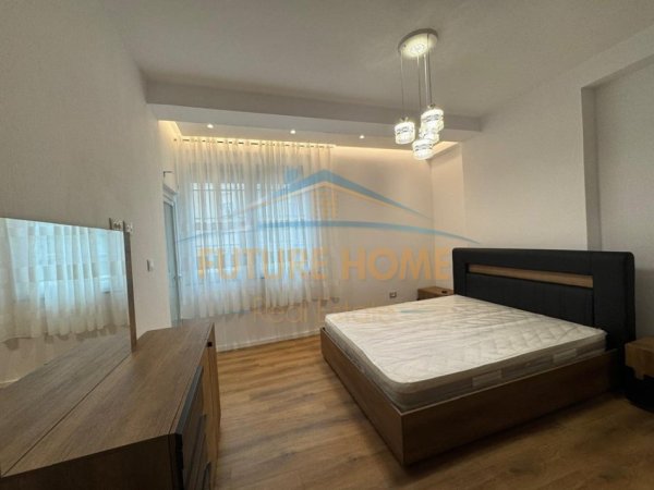 Tirane, jepet me qera apartament 2+1 Kati 3, 93 m² 700 € (Rruga Irfan Tonini)