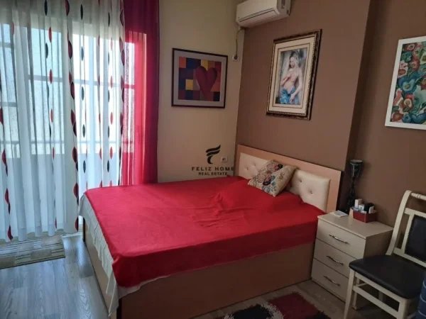 Tirane, shitet apartament 1+1+Ballkon Kati 3, 65 m² 100.000 € (FRESK)