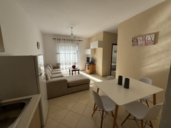 Tirane, jepet me qera apartament 1+1+Ballkon Kati 6, 60 m² 450 € (Aleksandri i madh)