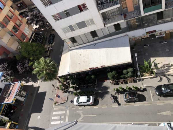 Tirane, jepet me qera apartament 1+1+Ballkon Kati 6, 60 m² 450 € (Aleksandri i madh)